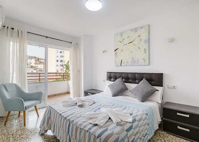 Piso Amplio Cerca Del Centro De Malaga Capital