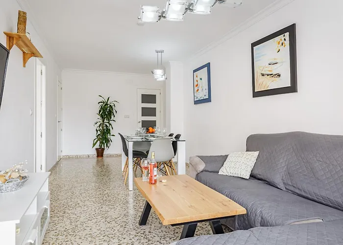 Piso Amplio Cerca Del Centro De Malaga Capital
